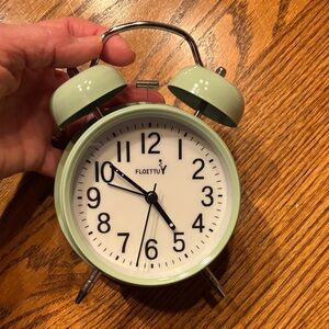 Green Retro Alarm Clock WAKE UP SLEEPYHEAD